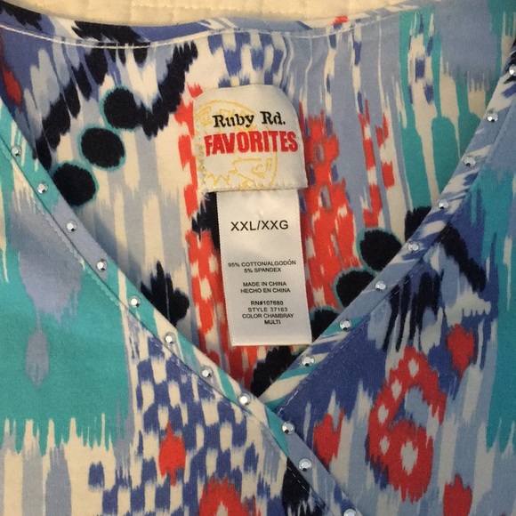 Colorful Ruby Rd top - Picture 2 of 4